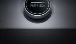 雷军手拿手机爆料视频播放,最新科技动态一网打尽！”