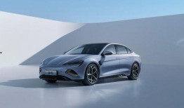 比亚迪海豹爆料视频最新,性能与设计双升级，引领电动轿车新潮流