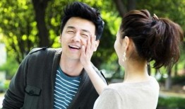 雷佳音爆料初恋女友视频,甜蜜回忆引网友热议