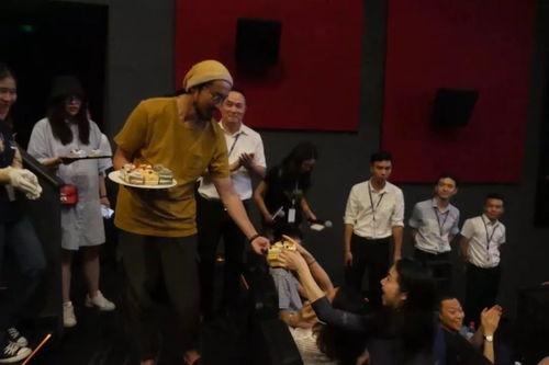 娱乐吃瓜君放飞自我,放飞自我，揭秘娱乐圈幕后真相